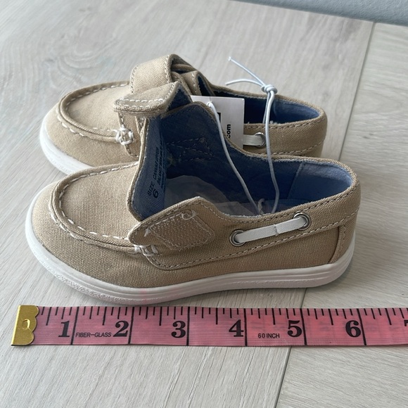 NWT The Children’s Place Toddler Boat Shoes - Tan Size 6 - Picture 10 of 10